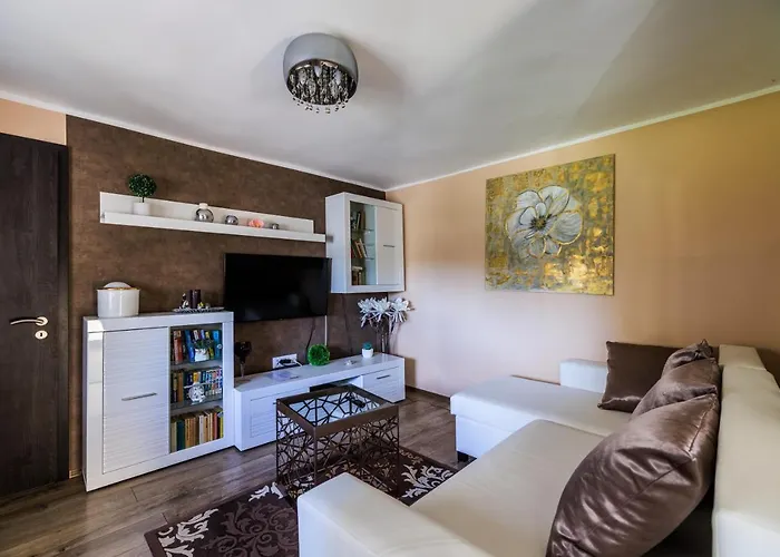 Fekete Orchidea Apartment Balatonkenese