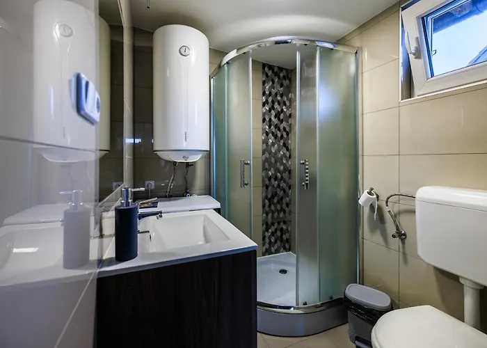Fekete Orchidea Apartment Balatonkenese